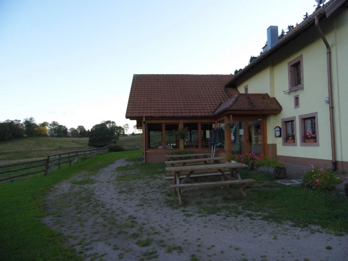 entrée de la ferme auberge 2
